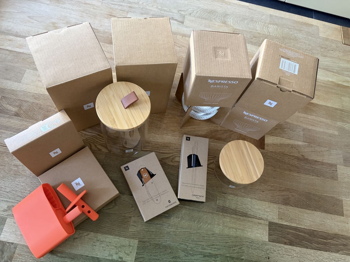 Services de table: Nespresso Set – Neuf avec emballage d'origine à Deitingen par pipeline81 9
