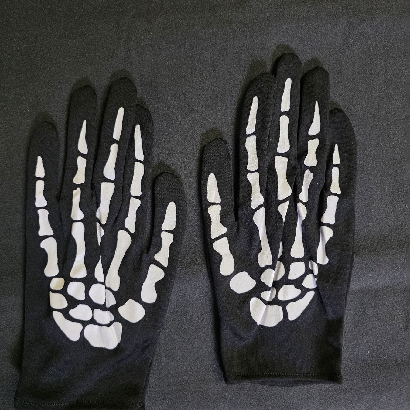 Lotti di vestiti: Halstücher 9stk plus Handschuhe Paar – Nuovo (secondo la descrizione) da Gerlafingen venduto da PaCo_88 3