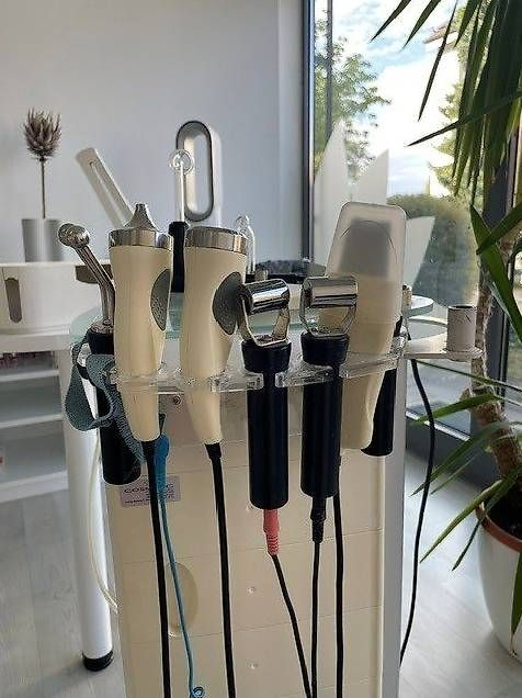 Attrezzature mediche: Multifunktionsgerät für Gesichtsbehandlungen – Usato da Thalwil venduto da leomaja 2