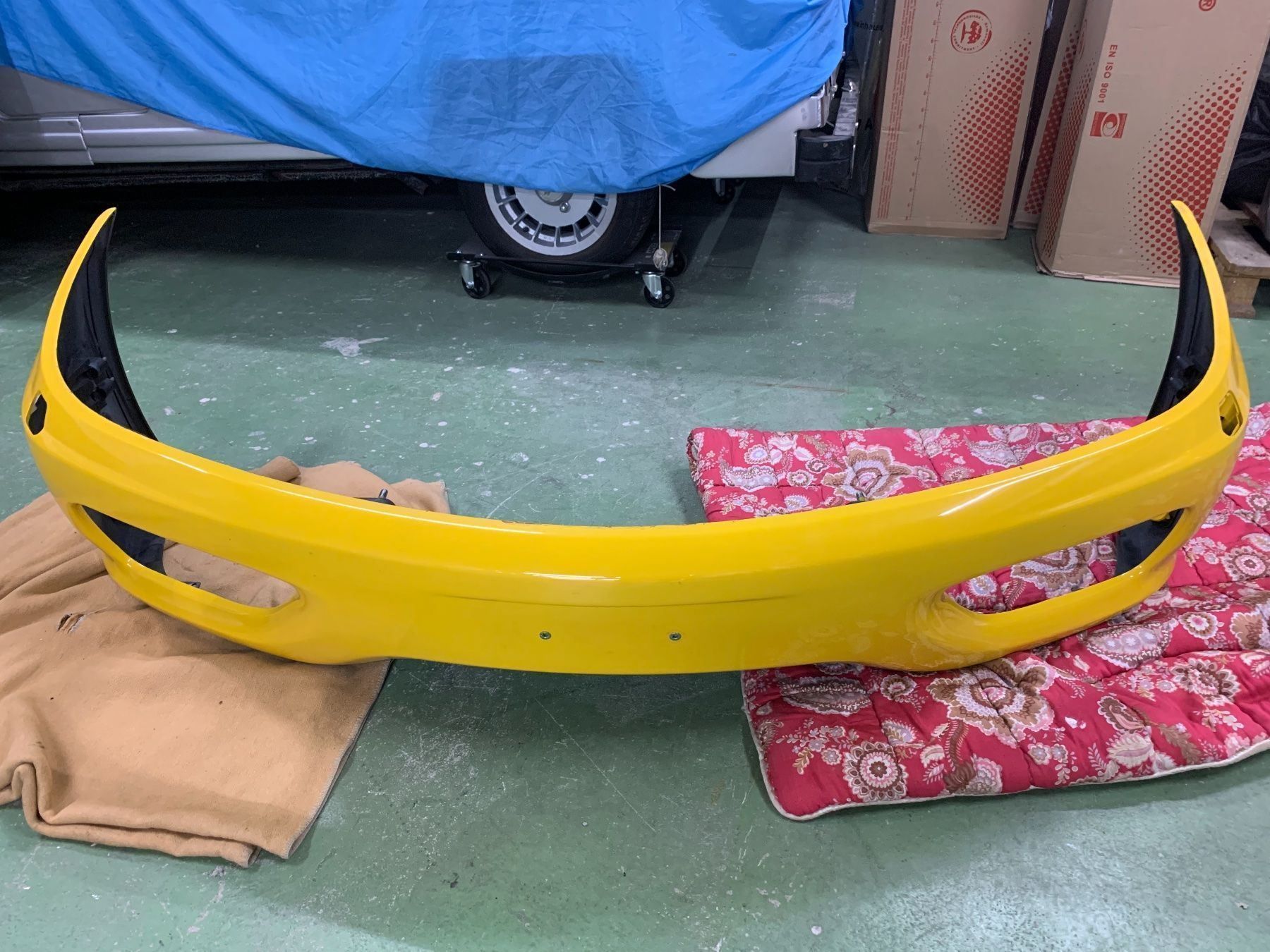 Ferrari Tutti pezzi di ricambio auto: Original Frontstossstange Ferrari 360 M – Usato da St.Gallen venduto da Fealfi