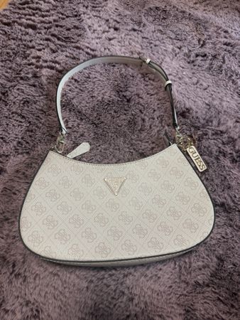 Guess Handtasche neuwertig mit Muster hellgrau