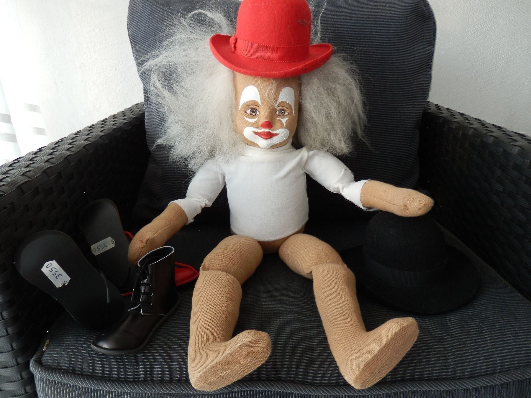 Puppen: Neue Clown Puppe inkl. div. Accessoire – Neu (gemäss Beschreibung) aus Zufikon von lea050 1