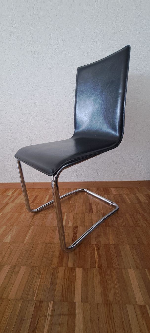 Sedie: Esszimmerstühle – Usato da Bubikon venduto da Tempelrider