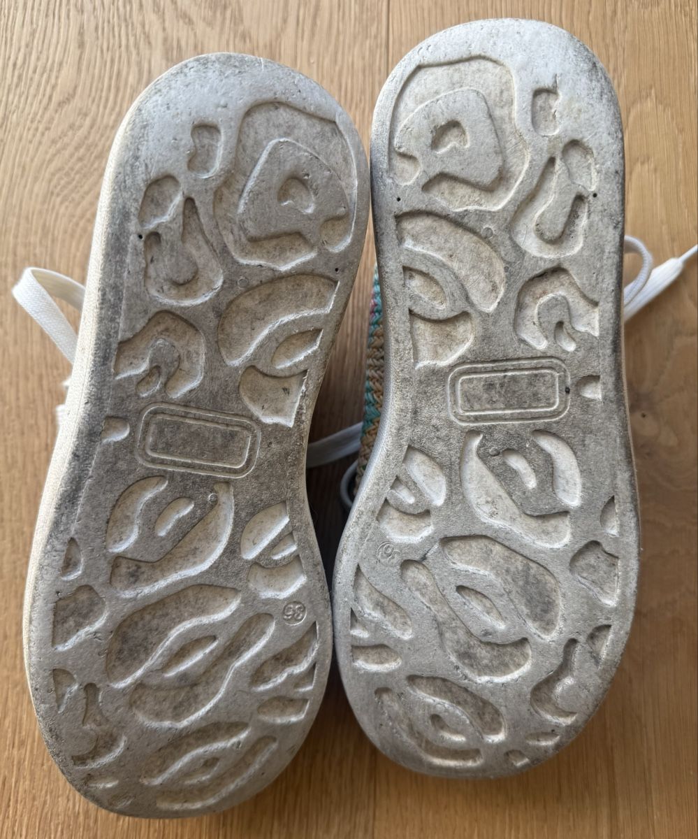Scarpe per ragazze: Sommerschuhe mit farbigem Bastmuster Gr. 36 – Usato da Buochs venduto da werdla 1