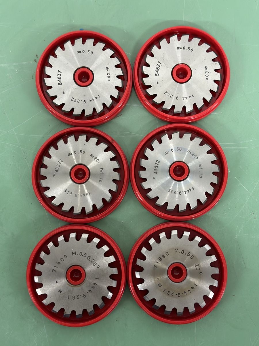 Alle Werkzeuge: 6X Mikron gear cutting module M0.5 Carbide – Neu und originalverpackt aus Aarberg von SNMachines