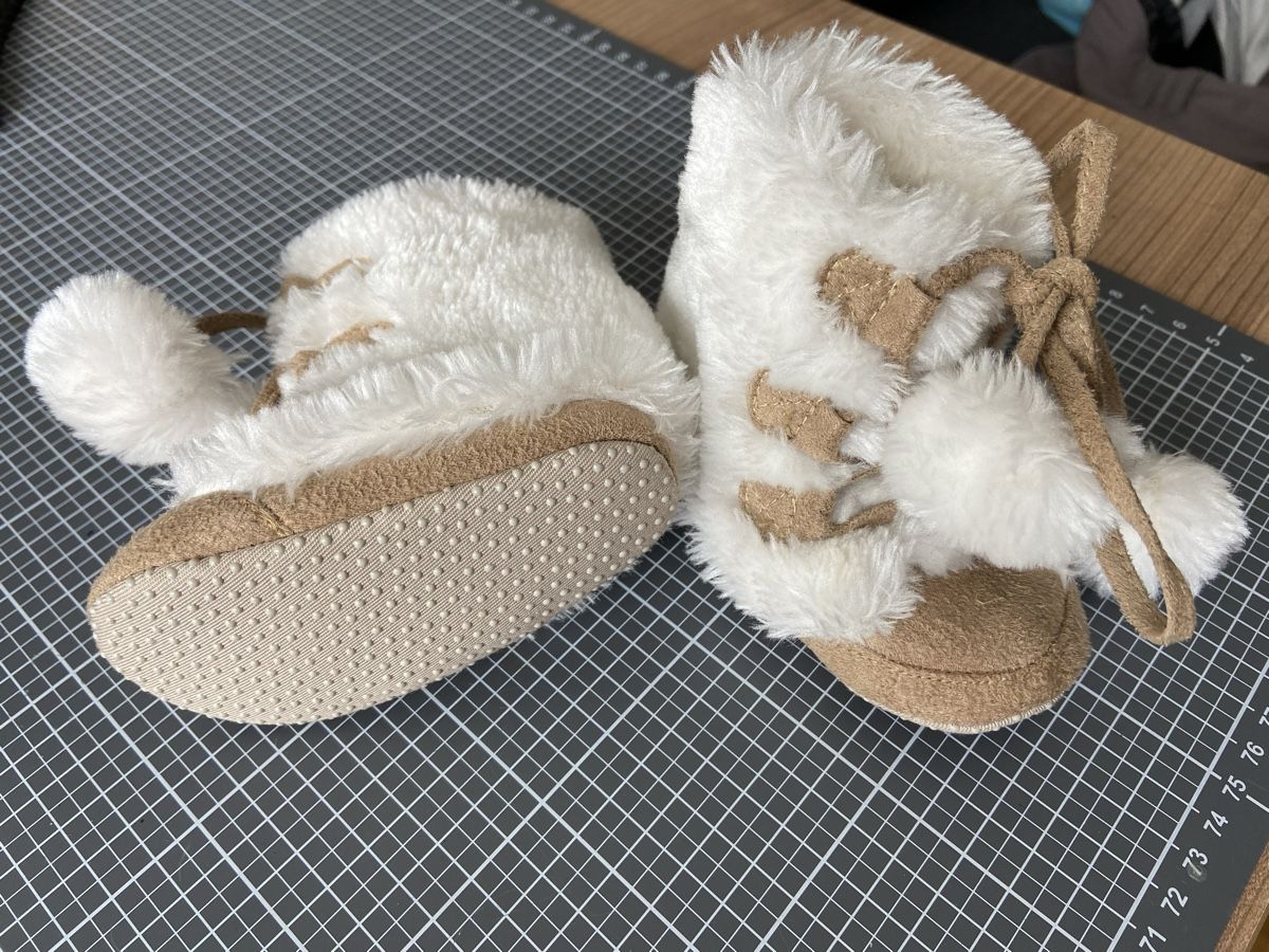 Scarpe per ragazzi: Baby Winterstiefel 6-12 Monate – Nuovo (secondo la descrizione) da Mönchaltorf venduto da Angel789 2