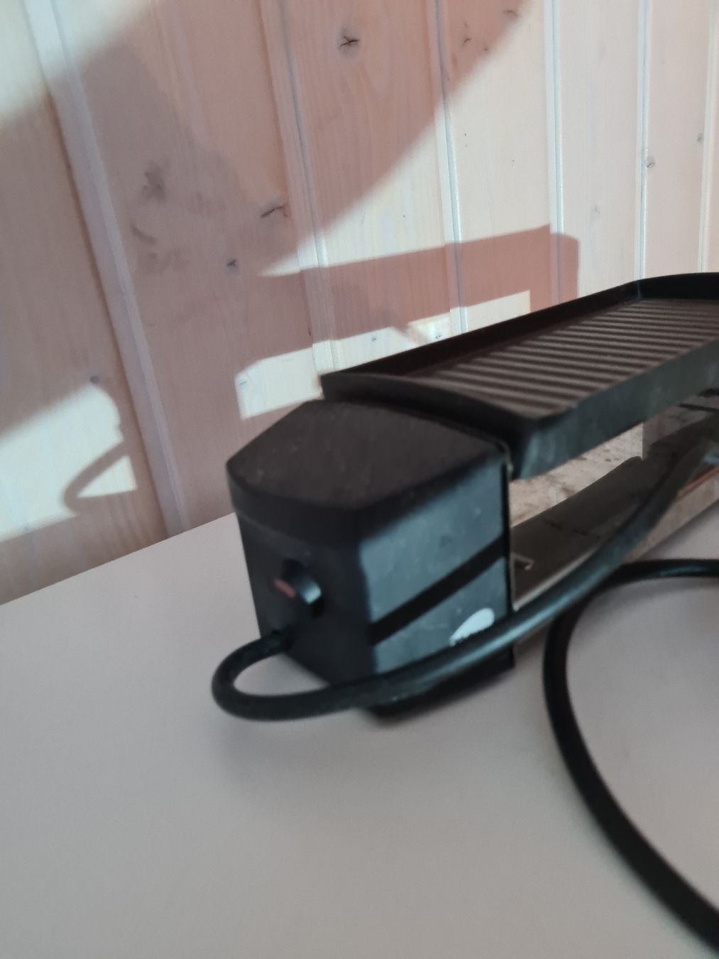 Küchengeräte: Kleiner Raclettegrill – Gebraucht aus Waldkirch von Hypertenuse 1