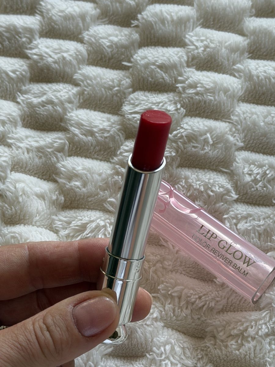 Dior Make-up: Dior Lip Glow 031 Strawberry – Usato da Cademario venduto da Iby_30 1