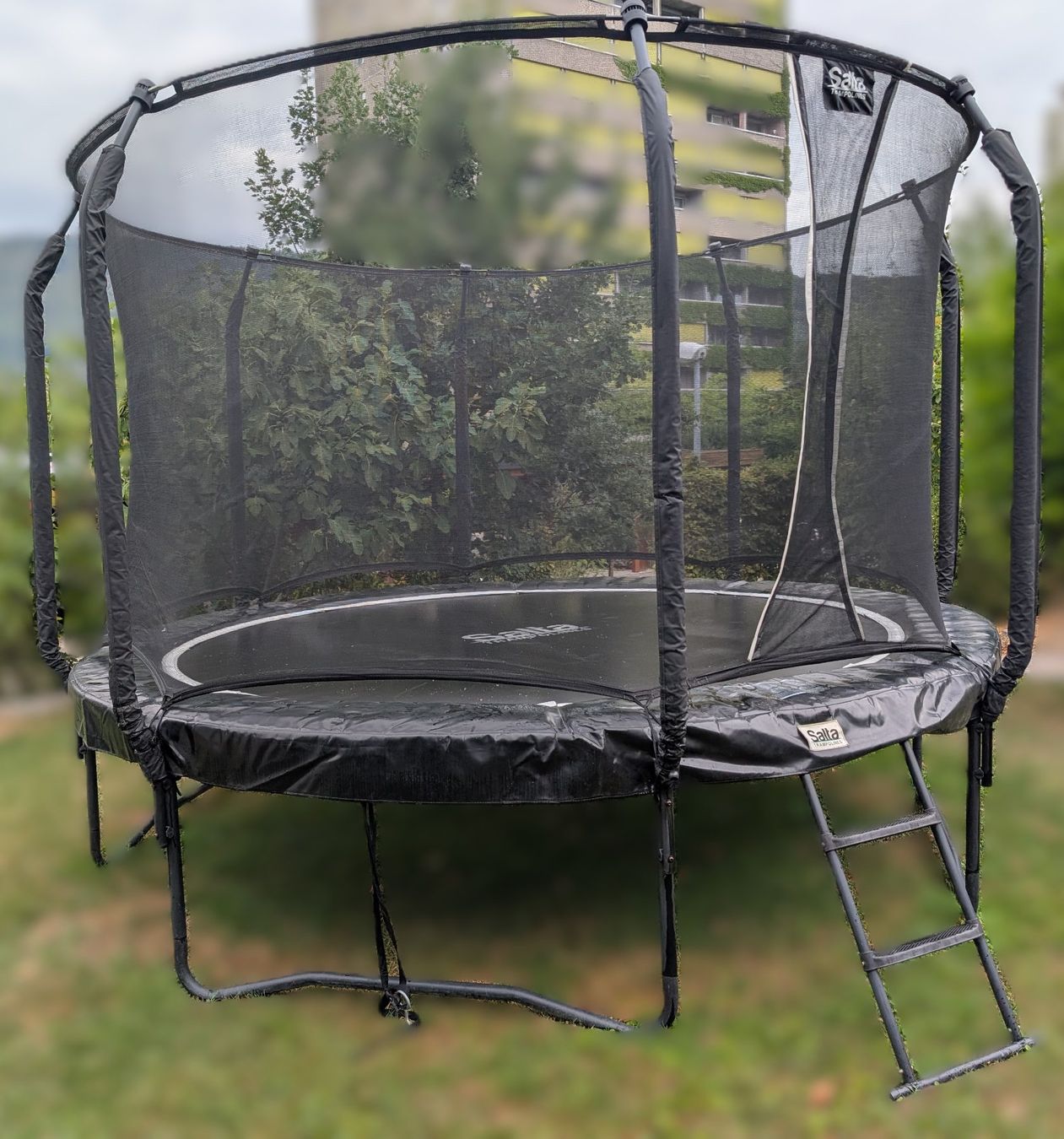 Salta Trampoline: Salta First Class ⌀ 366 cm – Gebraucht aus Nidau von Neomar1978 1
