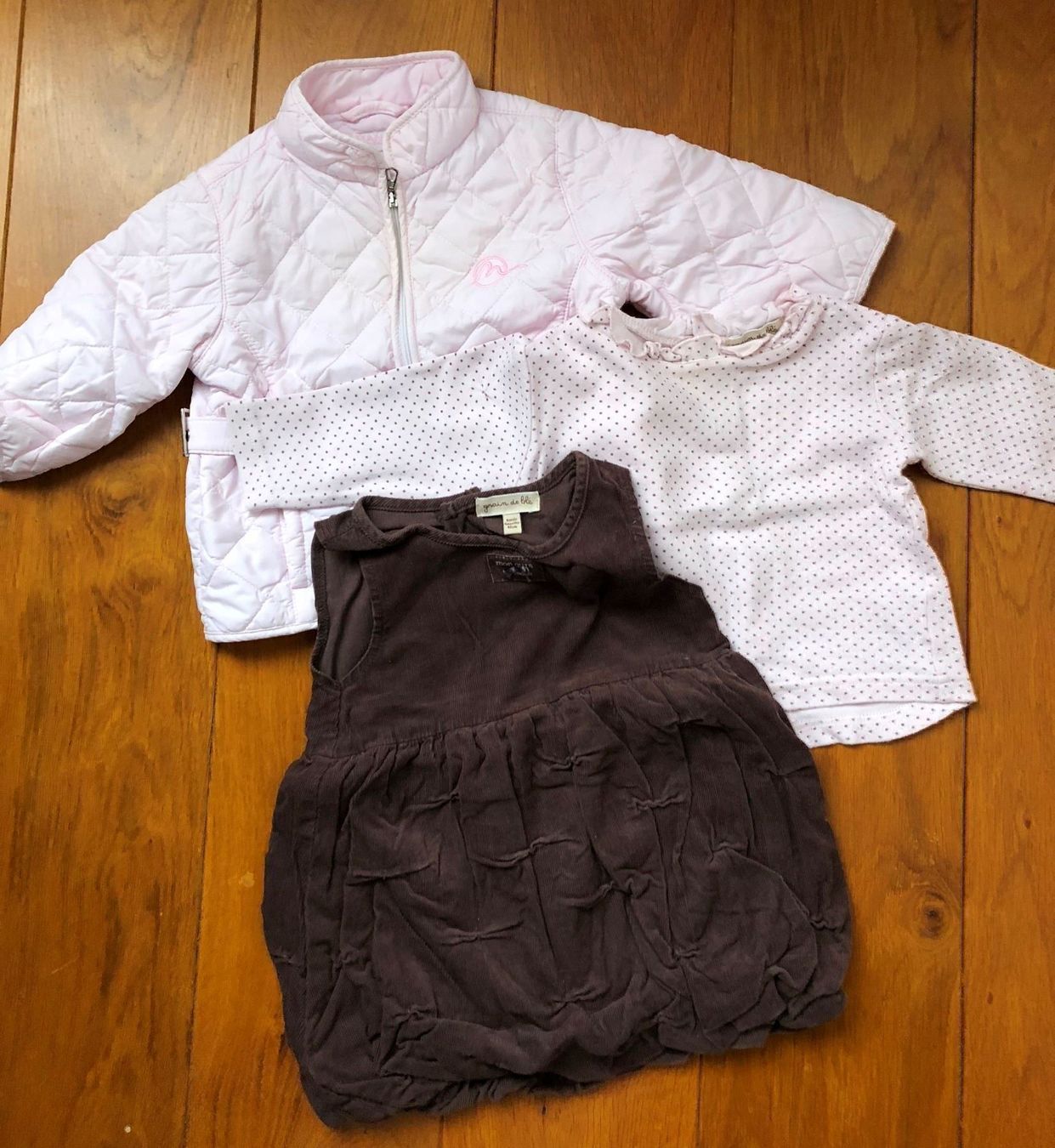 Lotti & Set di vestiti: ensemble 3 pièce 6 mois – Usato da Athenaz (Avusy) venduto da cyrano476