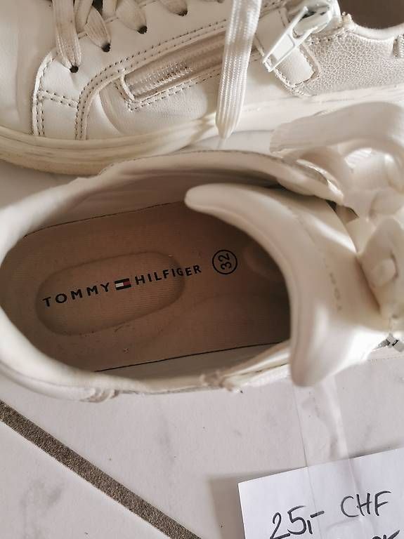Scarpe per ragazze: Hilfiger Sneaker Gr. 32 – Usato da Zuchwil venduto da Miss-Sunshine 1