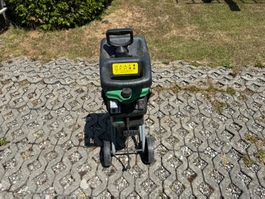 Häcksler für Stämme bis 2.5 cm Durchmesser