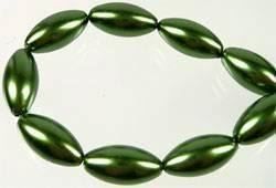 Glasperle oval  grün     16x8mm