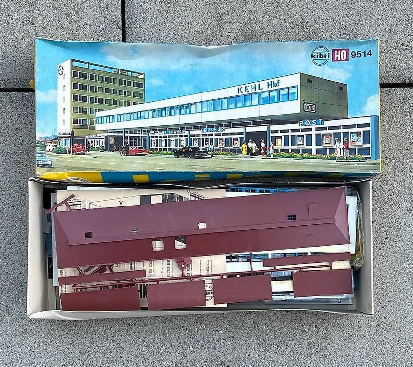 Trains électriques: Kibri Modell Eisenbahn Bausatz H0 Kehl Hauptbahnhof  – D'occasion à Brugg AG par auttenwe