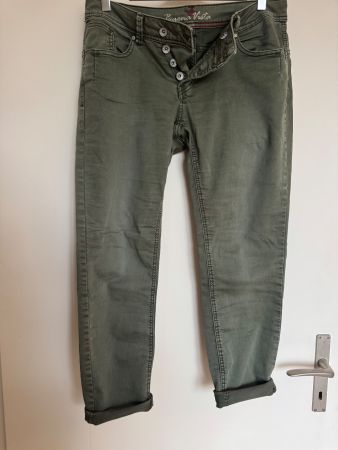 Buena Vista Jeans in cooles, dunkles Olivgrün Gr. M