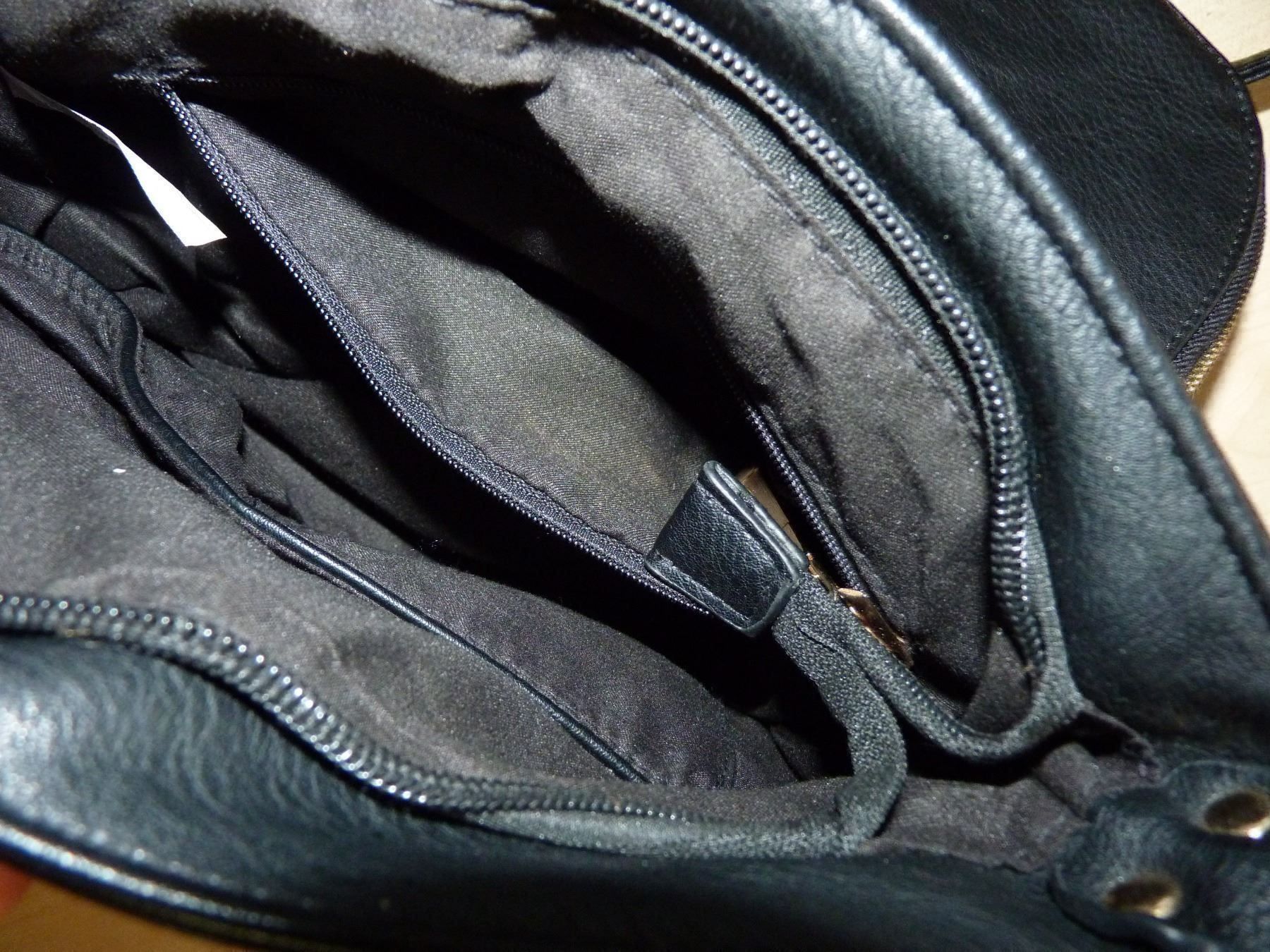 Borse da donna: neue Handtasche in Schwarz mit Zotteln – Nuovo (secondo la descrizione) da Muttenz venduto da pixopus 2