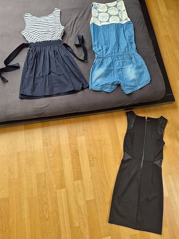 Lotti & Set di vestiti: 2 Kleider & 1 Playsuit Gr. 34, sommerlich & stylisch – Usato da Kriens venduto da Moana89 3