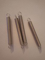 4 Zugfedern Metall silberfarben guter Zustand Set