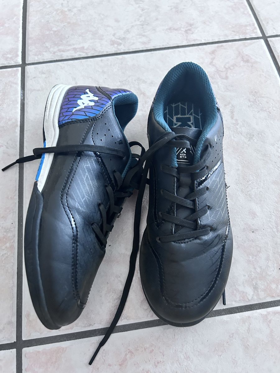 Kappa Chaussures garçon: Scarpe da calcio Kappa gr36 – D'occasion à Cugnasco par sd1520