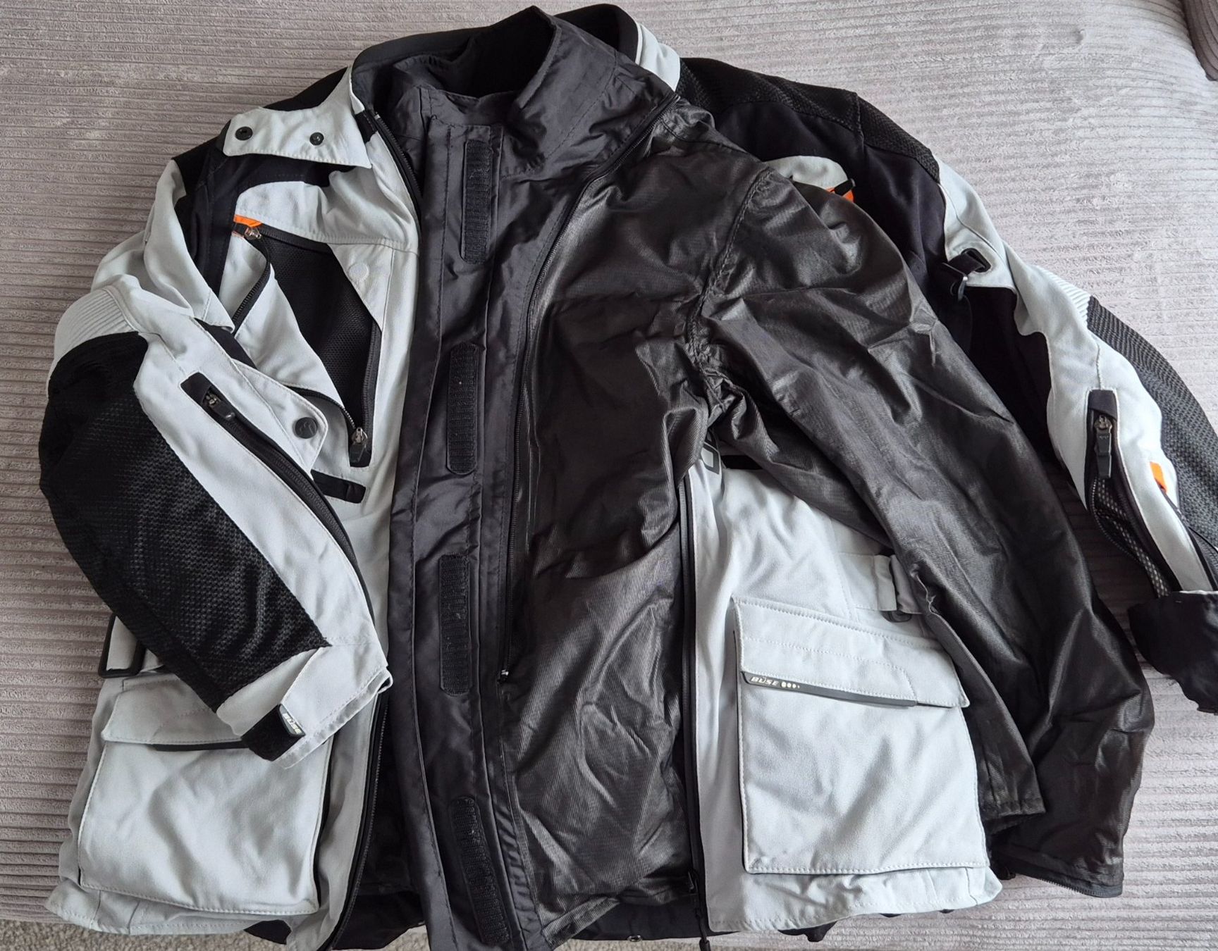 Jacken: Büse Motorradjacke Damen hellgrau Grösse 40 – Gebraucht aus Wil SG von lug8lu 3