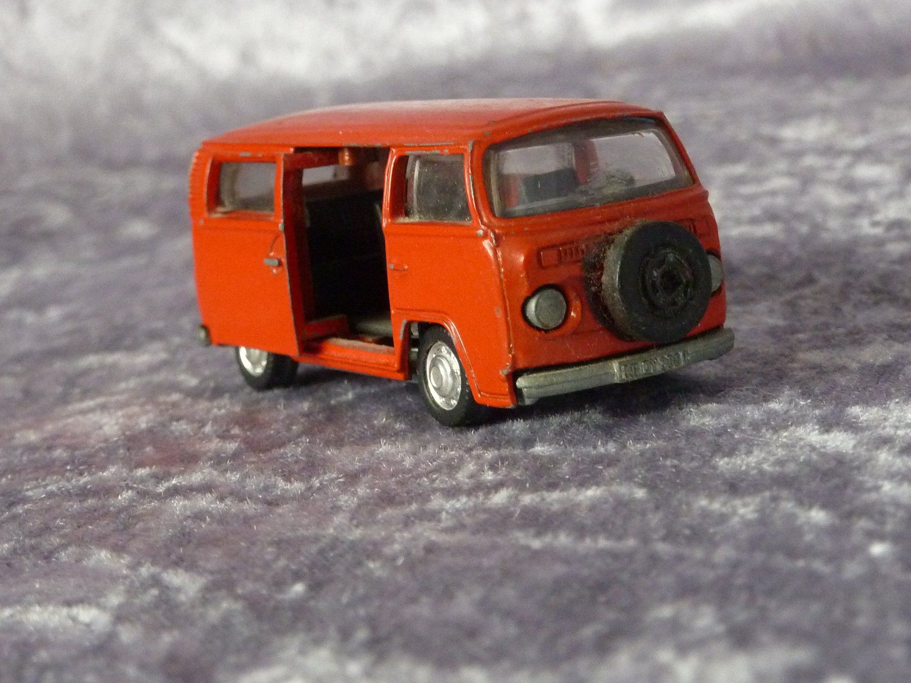 Schuco Modellini d'auto: VW Bus T2 1:66 Schuco – Usato da Dürrenäsch venduto da Cobra1ch 5