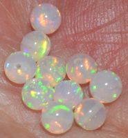 Mineralien Set L-7969–10 Äthiopische Opal Kugeln gebohrt 4,5