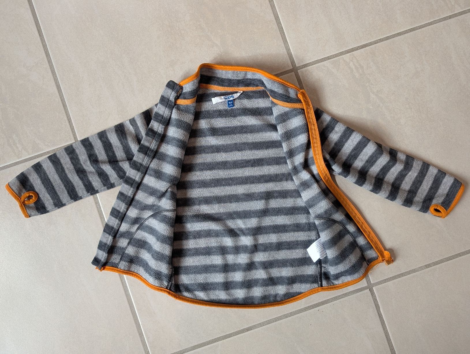 Vestes & Manteaux: Fleecejacke Grösse 104 – D'occasion à Wald ZH par andy_ch01 1
