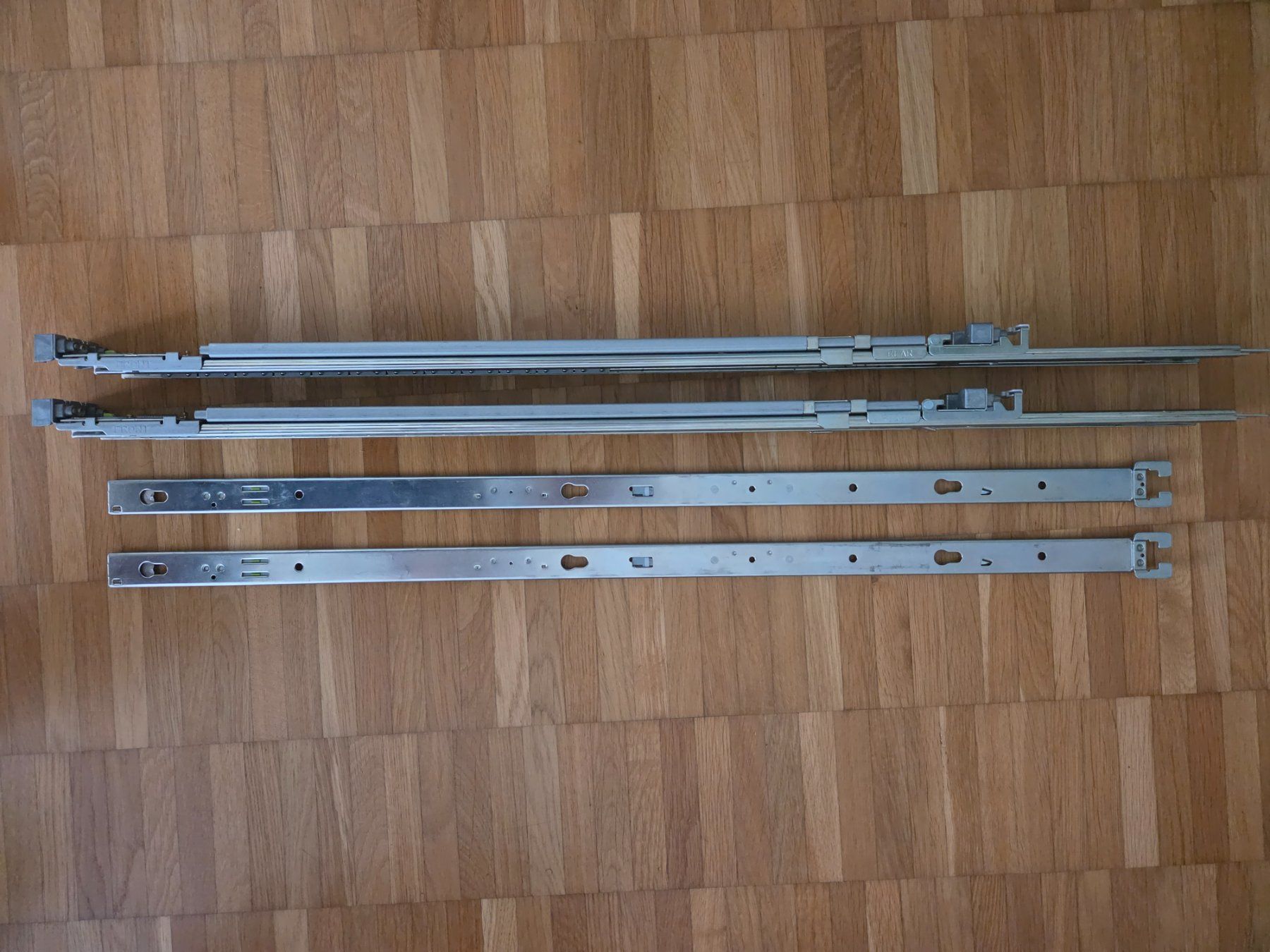 Cisco Server: Server Cisco UCS C240 M4  – Usato da Zürich venduto da Cumins 7