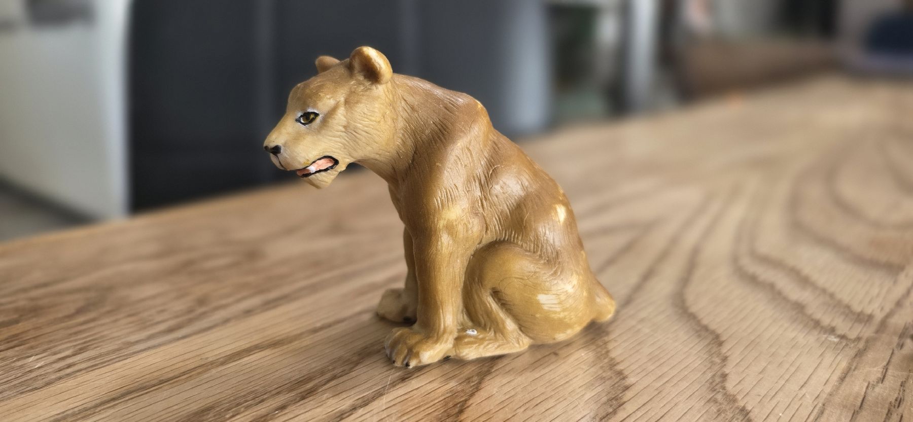 Schleich Spielzeuge: Schleich 14037 Löwin – Gebraucht aus Wettingen von dlililou