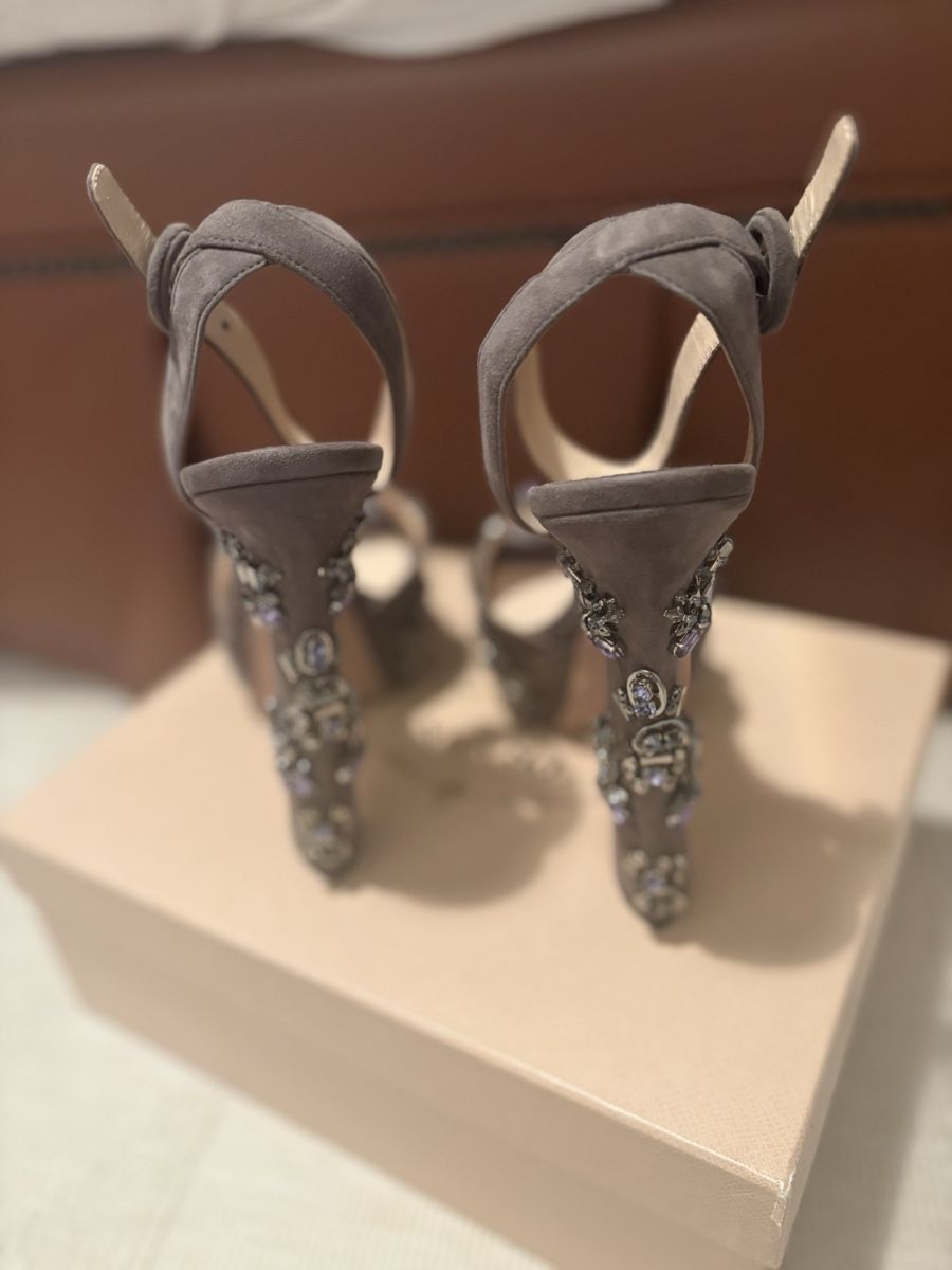 Prada Scarpe da donna: Unworn Prada Crystal Heels 40 – Nuovo e nell'imballaggio originale da Zürich venduto da jir_k6j2 3