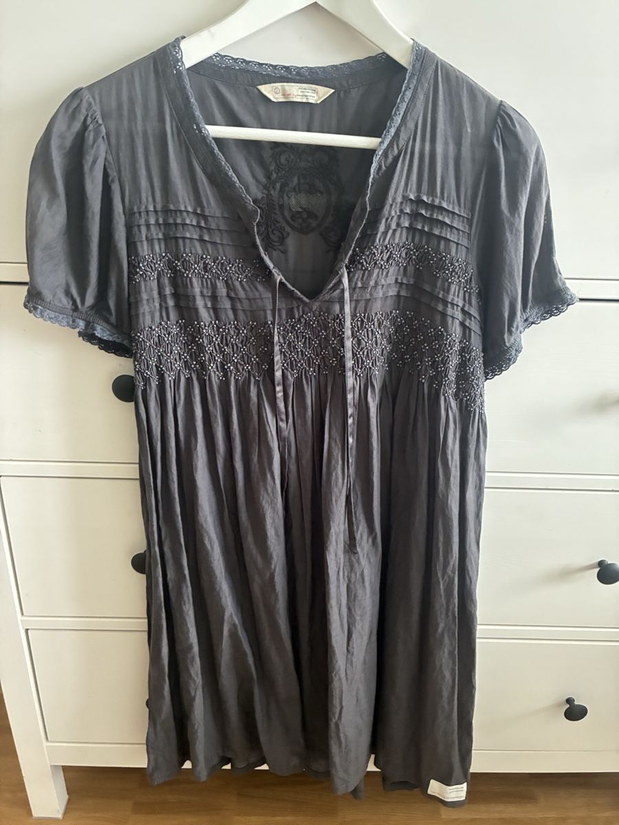 Odd Molly Robes: Kleid grau Odd Molly Grösse 2 – D'occasion à Luzern par Elvan