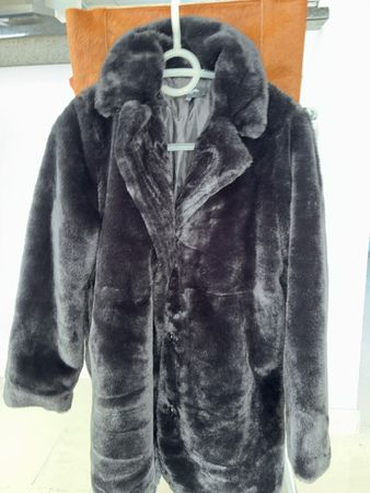 Kunstfellmantel Lawrence Grey schwarz Gr. 36 neu