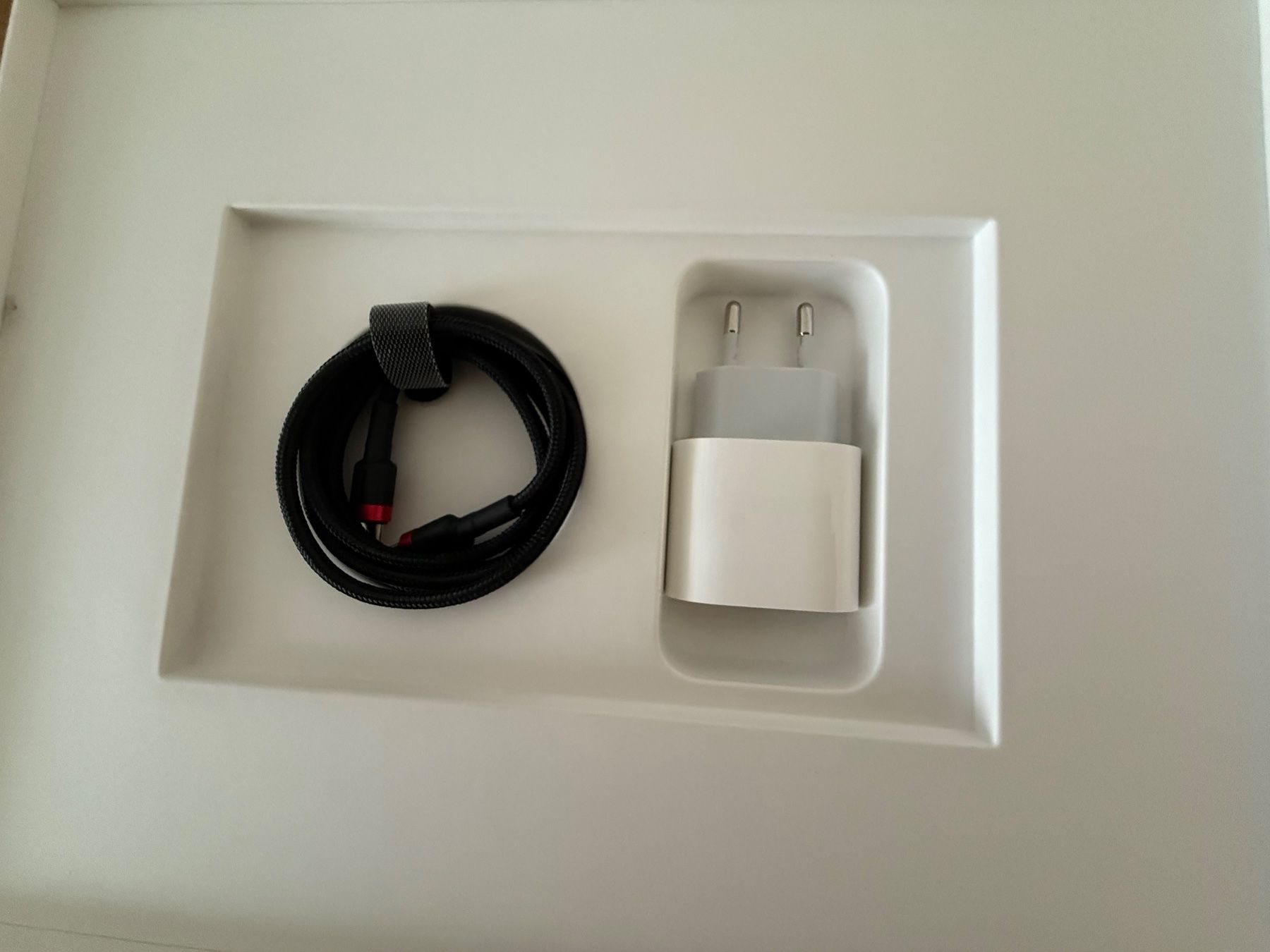 Apple Tablet PC: APPLE iPad Pro - 256 GB - Wi-Fi + Cellular - Modell: A1895 – Neu (gemäss Beschreibung) aus Zürich von ch3906 6