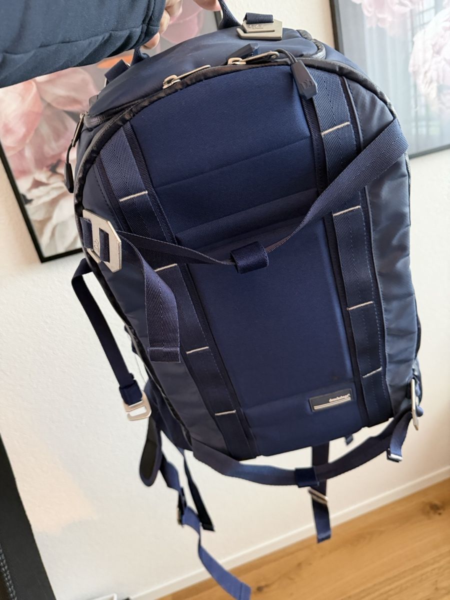 Zaini: Douchebags Ramverk 26L - Navy Blue – Usato da Sursee venduto da ni95
