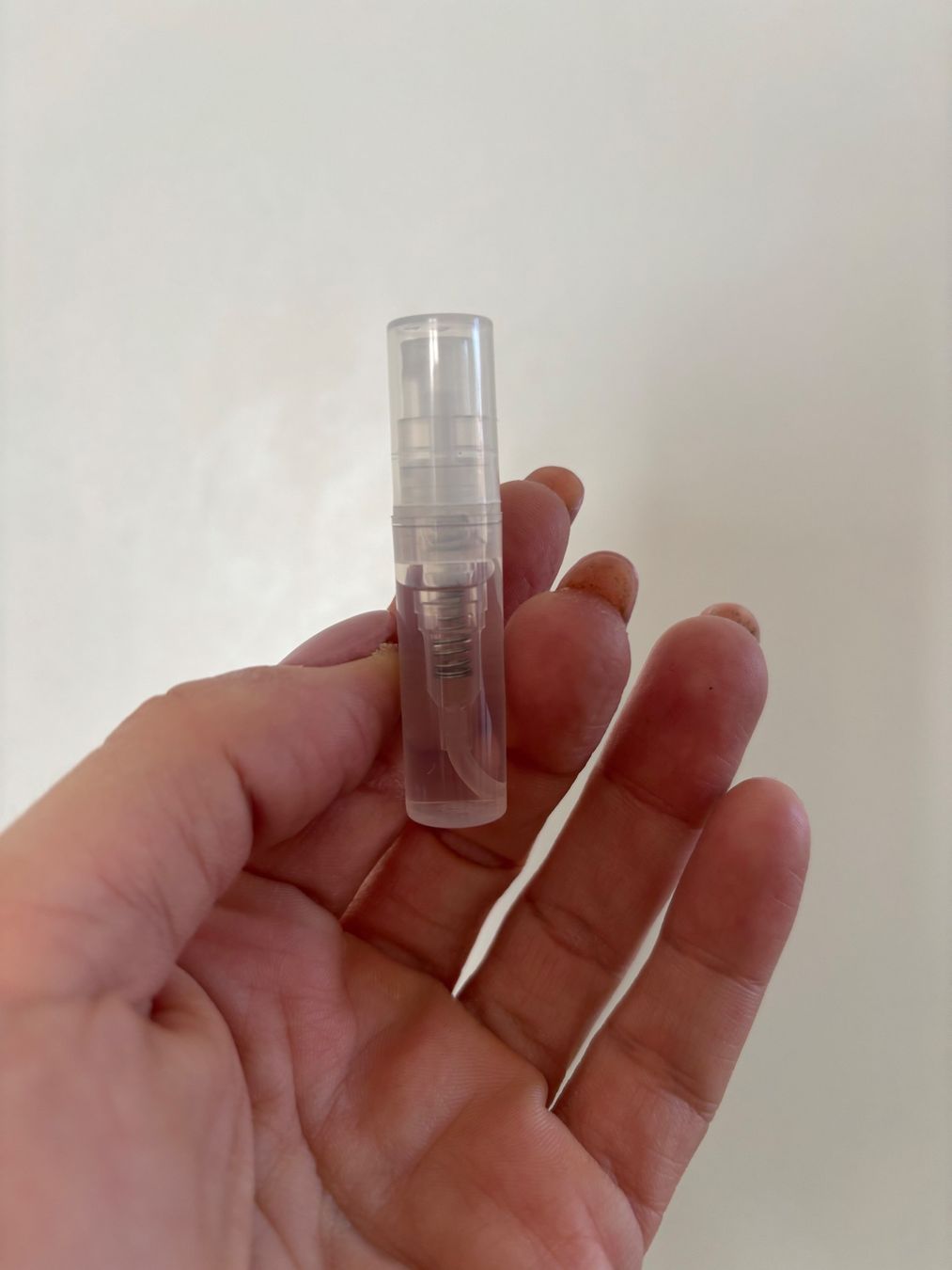 Kayali Profumi & Eau de Toilette: Kayali Musk | 12 EDP Duftprobe - 2 ml – Usato da Zürich venduto da deruja 1