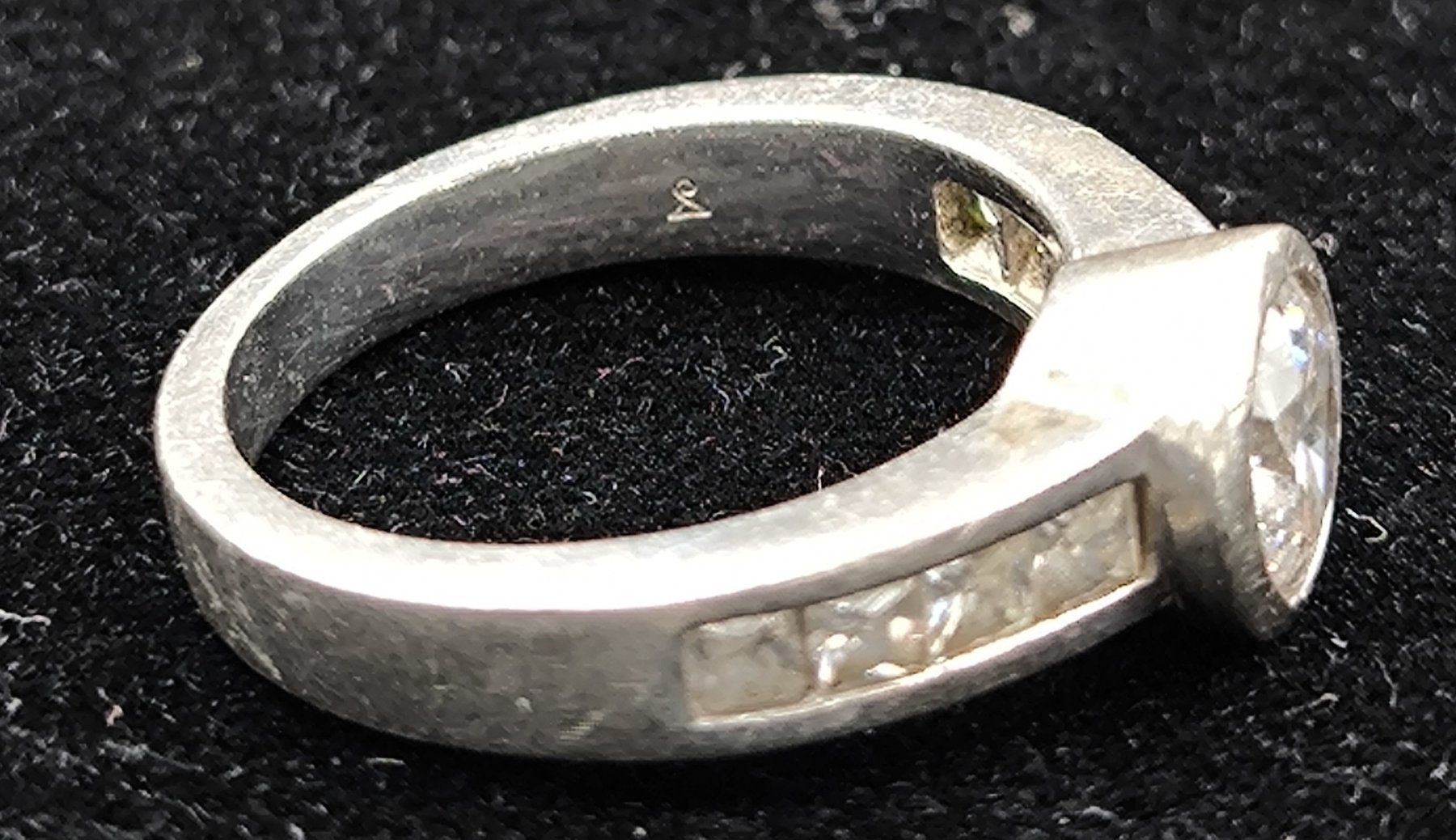 Ringe: Ring mit Zirkonia, 925er Silber – Gebraucht aus Rorschacherberg von snOOpydOg11 7
