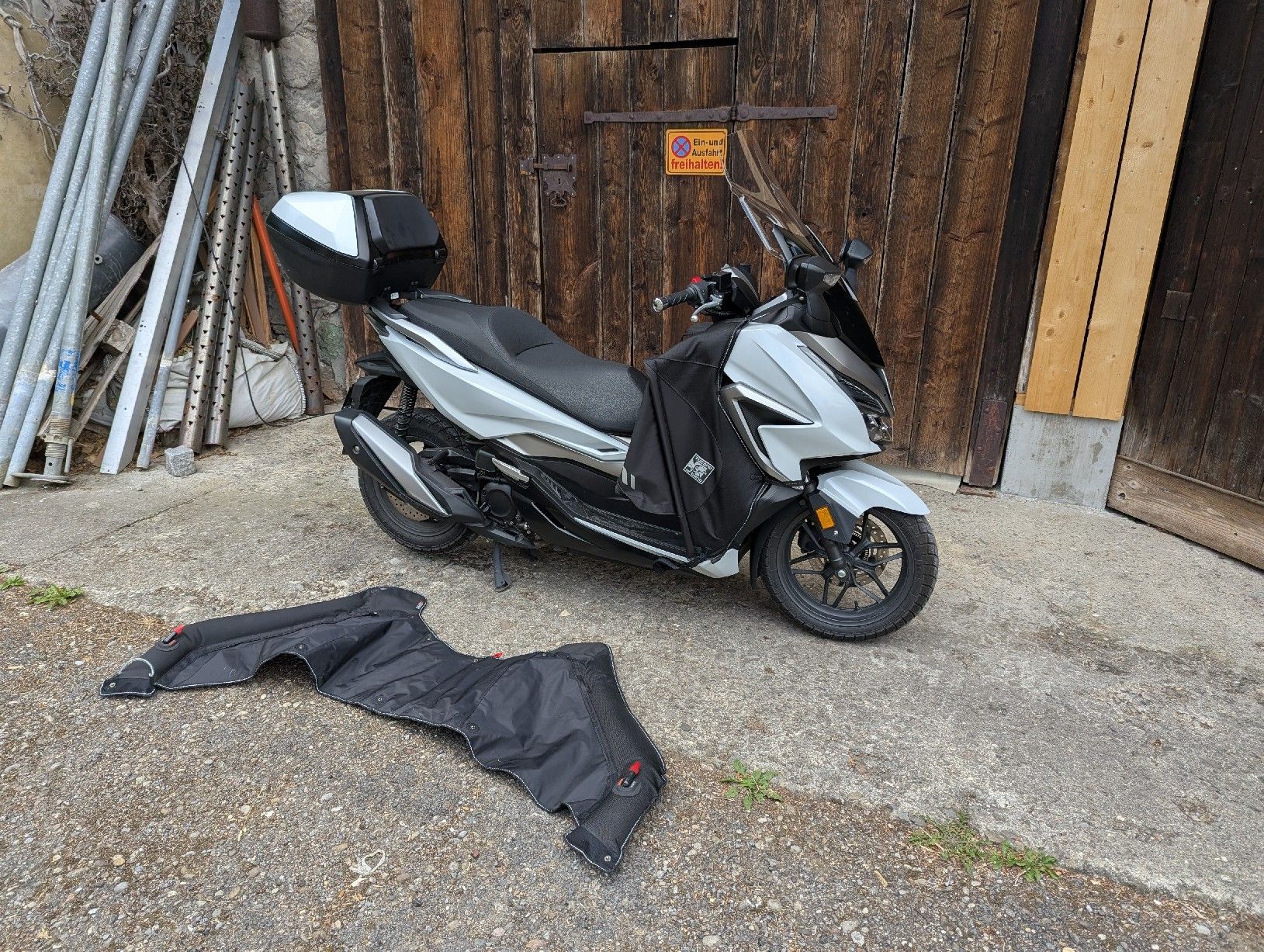 Honda Scooter: Honda Nss Forza 350 Roller – Usato da Wädenswil venduto da 8820Waedi 2