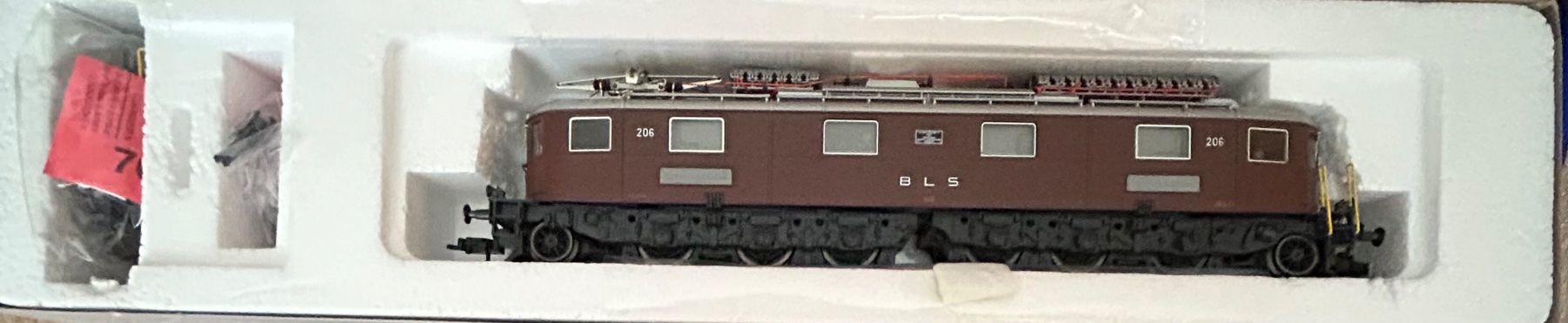 Roco Modellini di ferrovie: H0/DC Roco 43710 BLS Ae 6/8 206 – Usato da Belp venduto da AEMA-Modellbau