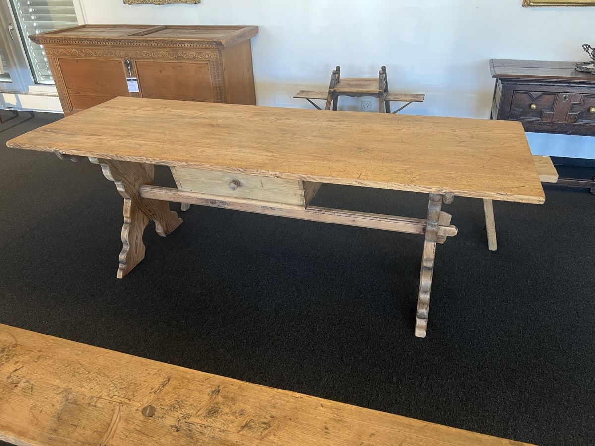 Tavoli: Langer Scherentisch – Usato da Gossau SG venduto da Keller-Antiques 2