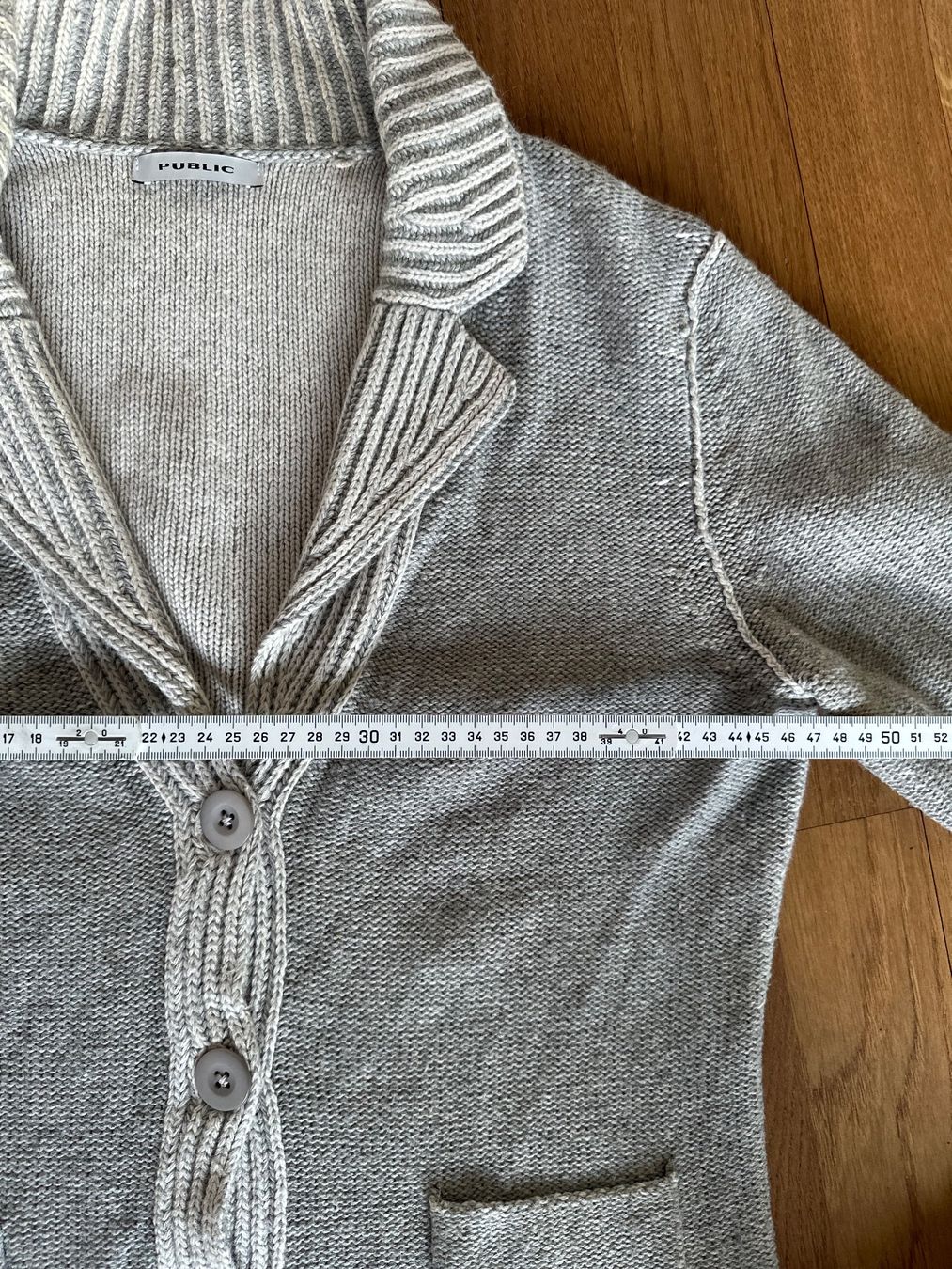 Jacken: Public Strickjacke, hellgrau- grau, sehr edel, Marke: Public – Gebraucht aus Bern von fluffy07 8