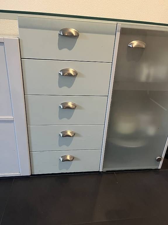 Credenze: Sideboard 3-Teilig, sehr gut gebraucht – Usato da Trimmis venduto da Matdor 3