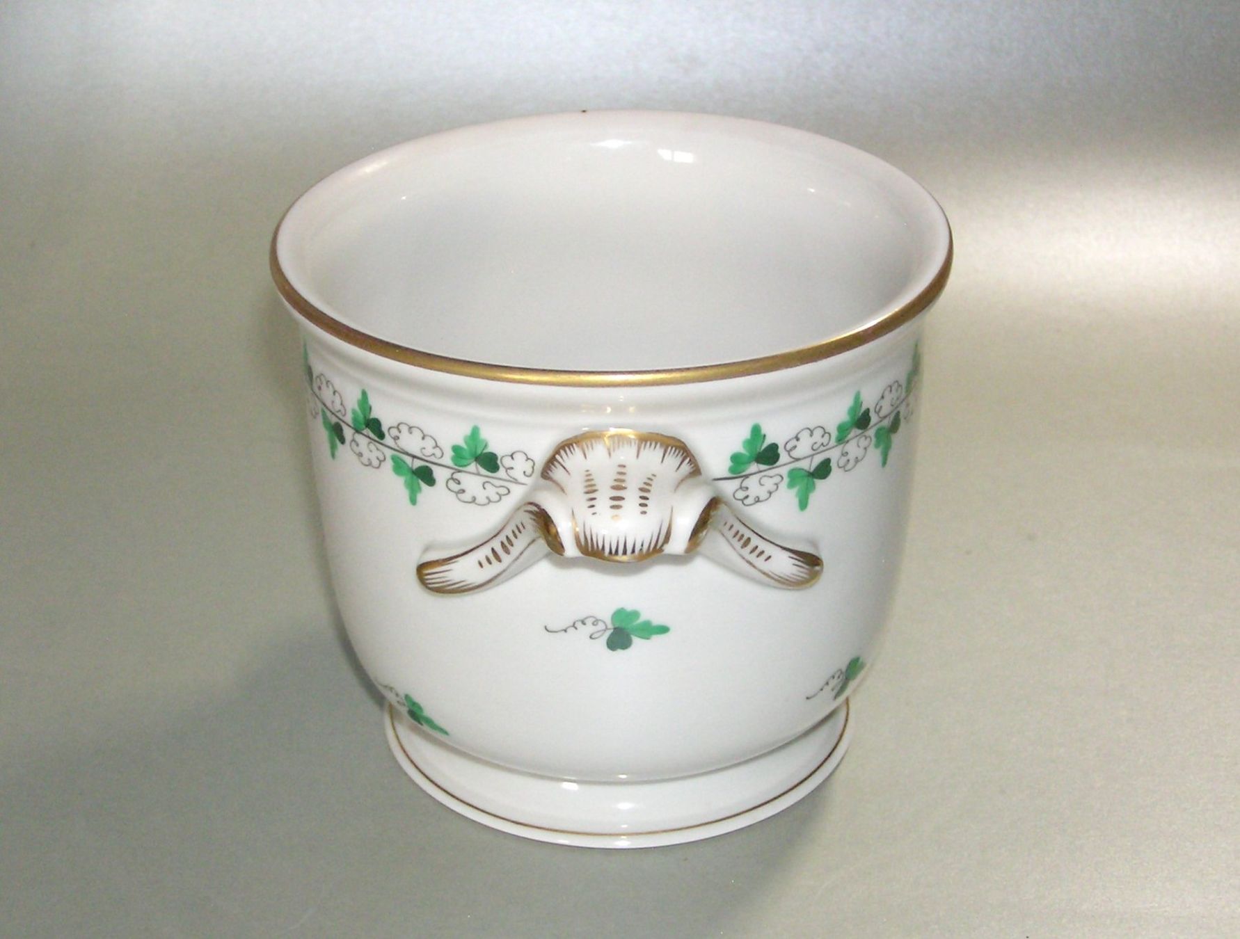 Herend Vasi per fiori: ALTER HEREND CACHEPOT ÜBERTOPF – Usato da Grenchen venduto da Antique-hunter 1