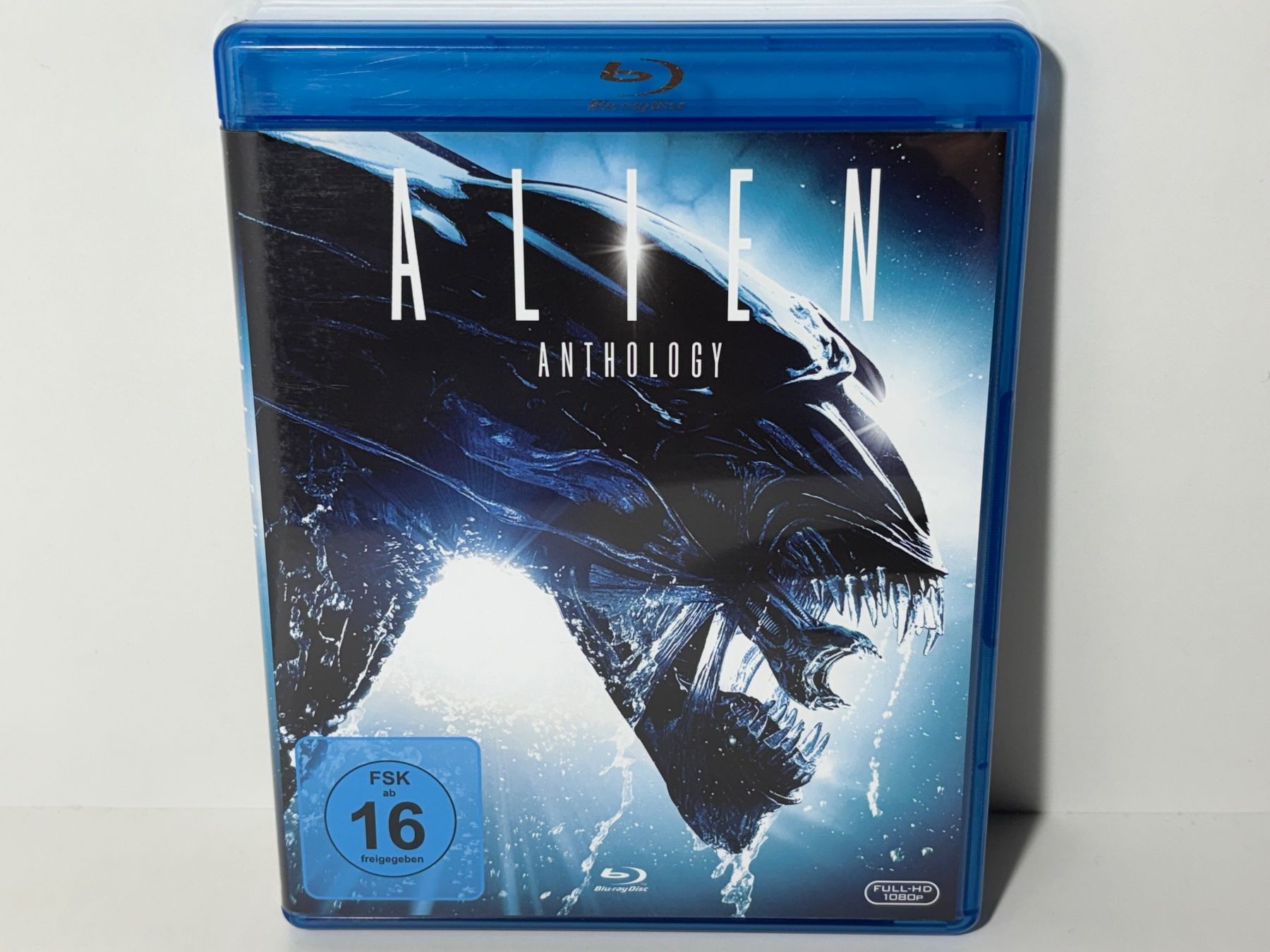Tutti i DVDs: Alien 1-5 Blu Ray – Usato da Wilderswil venduto da Sstriker 1