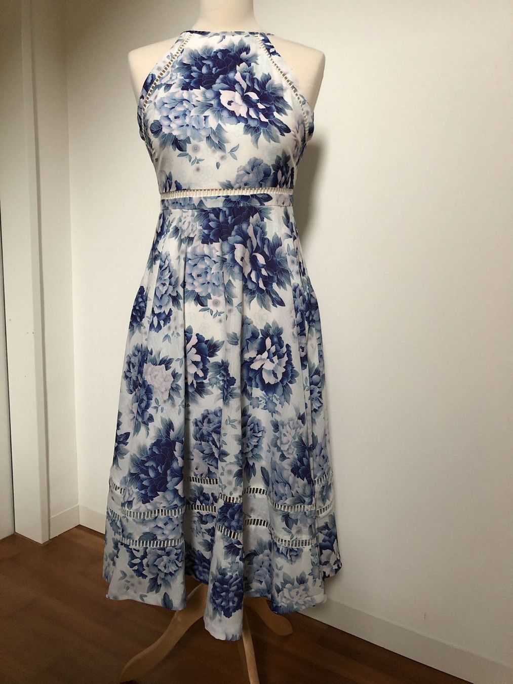 Vestiti: Kleid mit Blumenprint von ELLIATT – Usato da Meggen venduto da stella195
