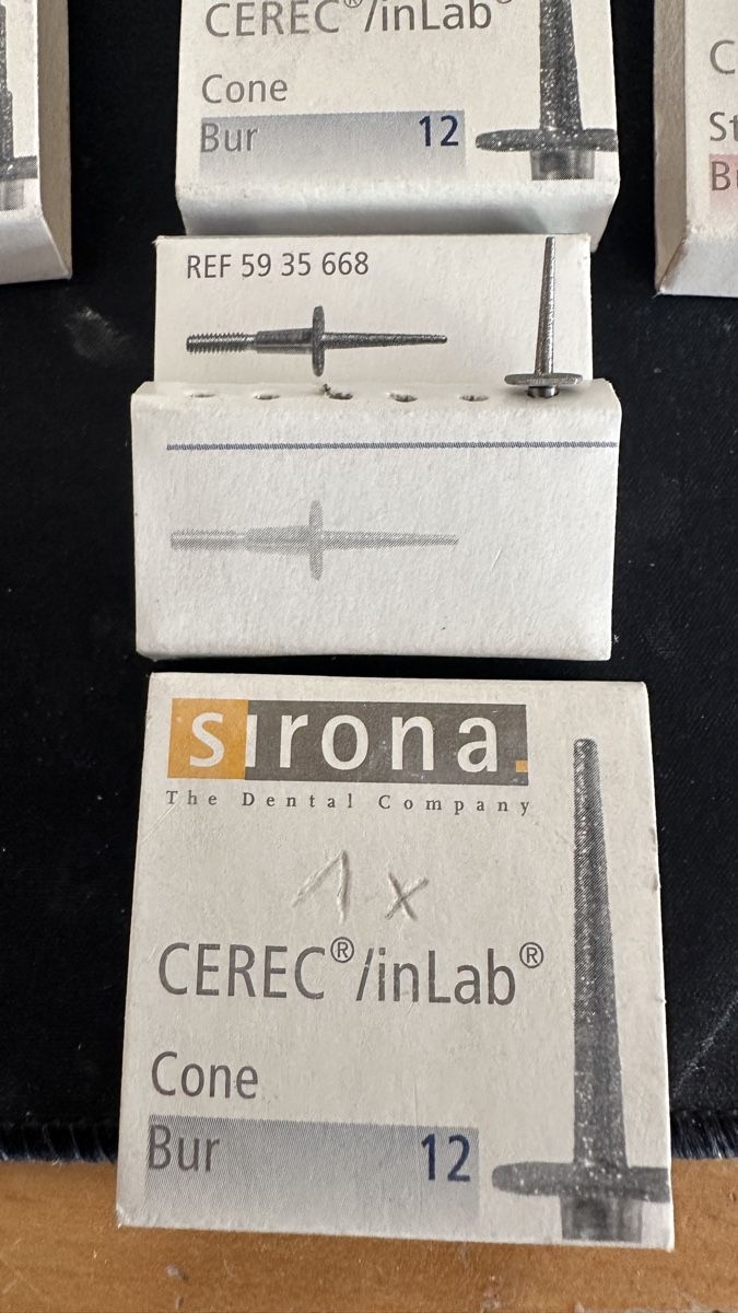 Dentsply Sirona Attrezzature mediche: fraises cerec sirona – Nuovo e nell'imballaggio originale da Morges venduto da kikique 6