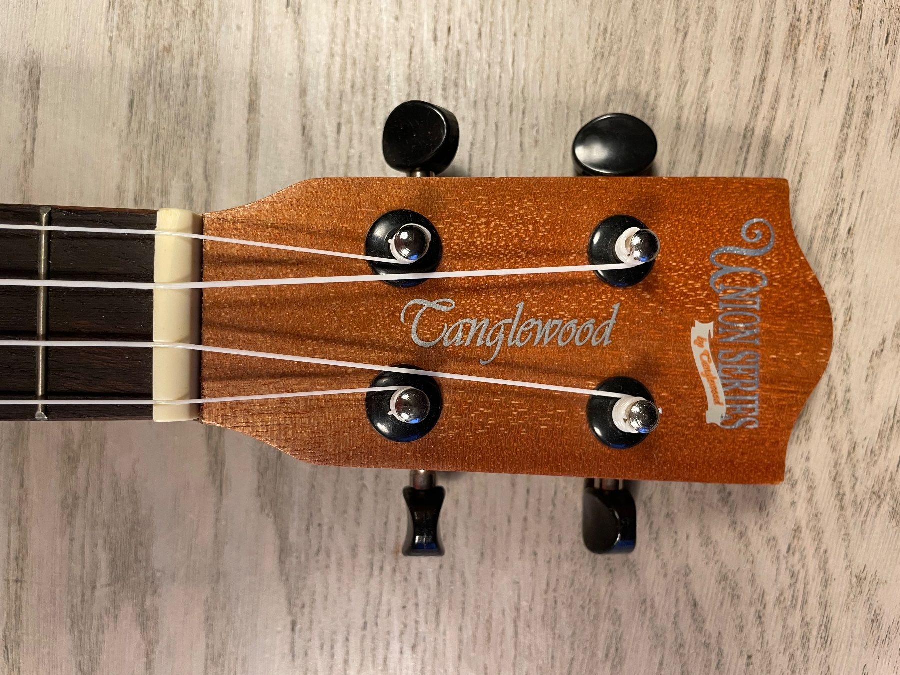 Strumenti musicali: Sopran Ukulele – Usato da Zürich venduto da Robbe2 1