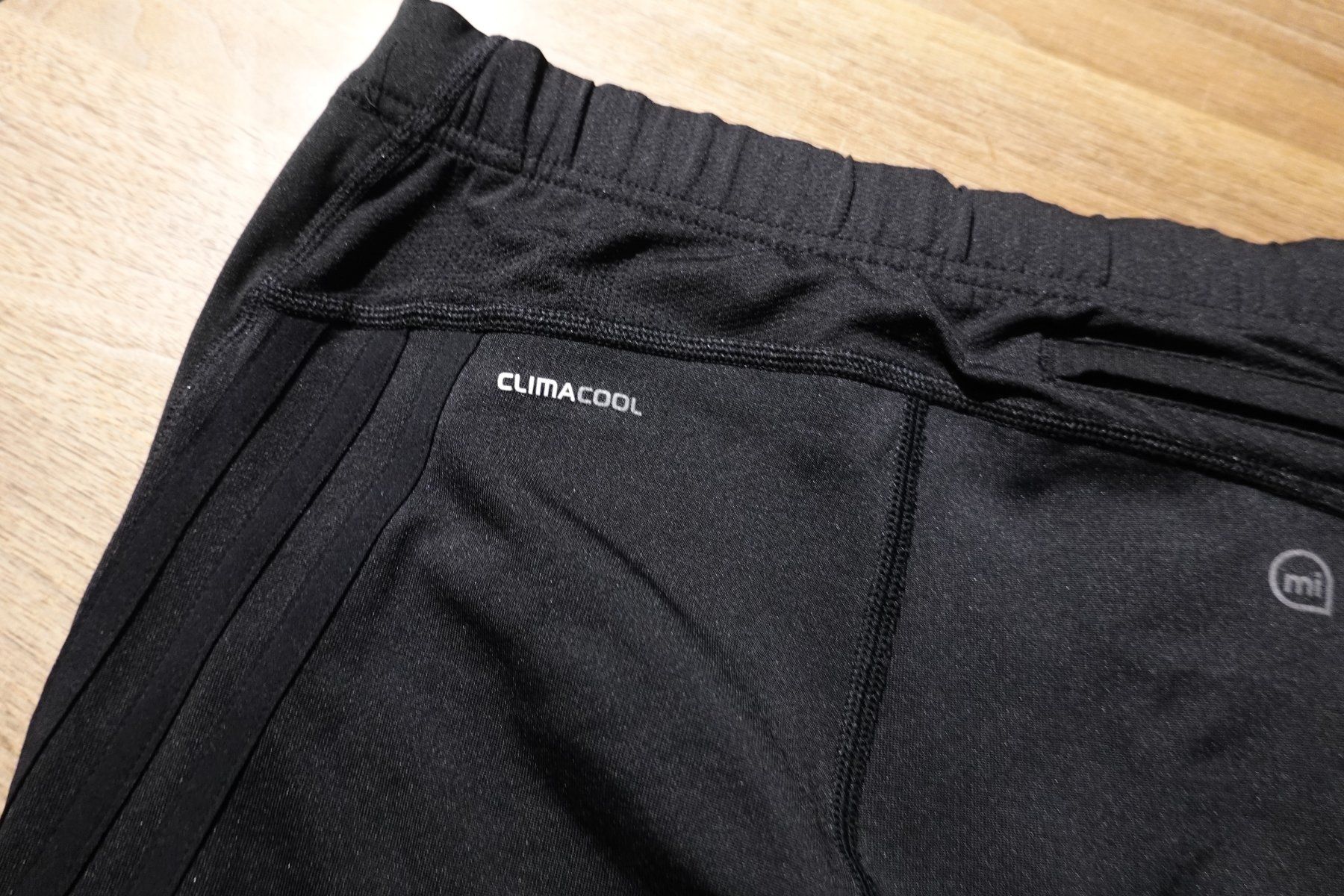 Adidas Leggings: Adidas Sporthose S 3/4 schwarz – Usato da Hausen AG venduto da nordost 2