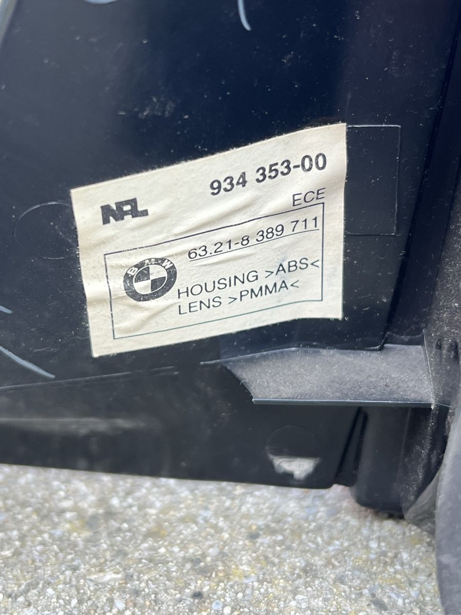 BMW Fari: Original BMW Z3 E36 Rücklicht – Usato da Uitikon Waldegg venduto da Excuseme 3