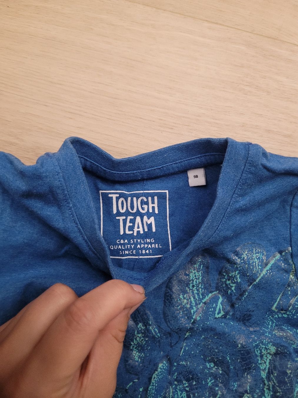 Chemises, T-shirts & Polos: t-Shirt Gr. 98 – D'occasion à Lupsingen par sta_wgg5 1