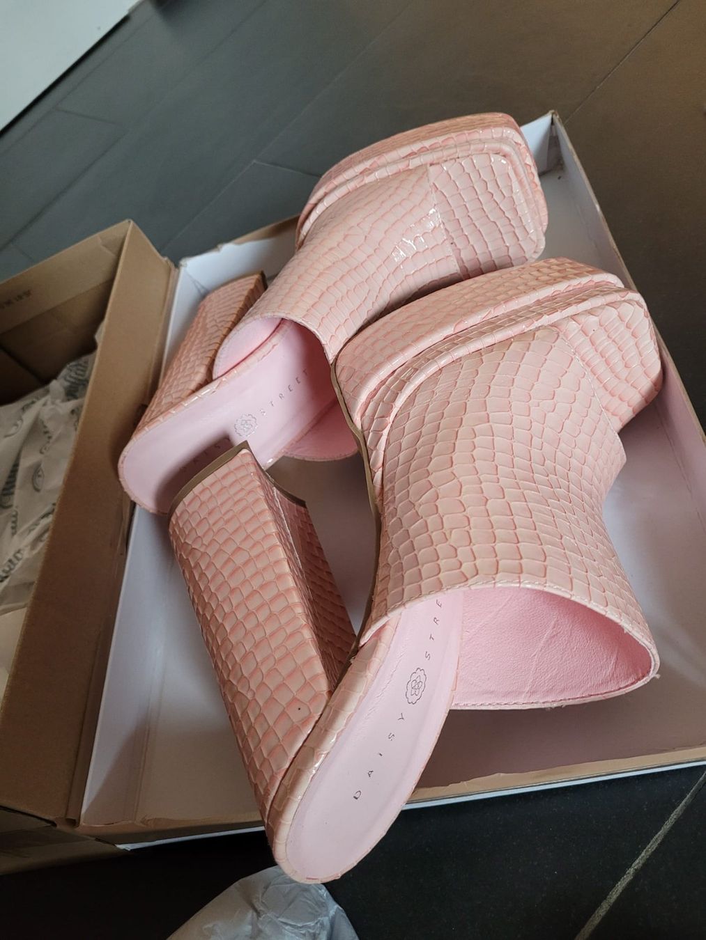 Chaussures femmes: Plateau Mules, Gr. 39 – Neuf (Voir description) à Bern par Stelllllla 1